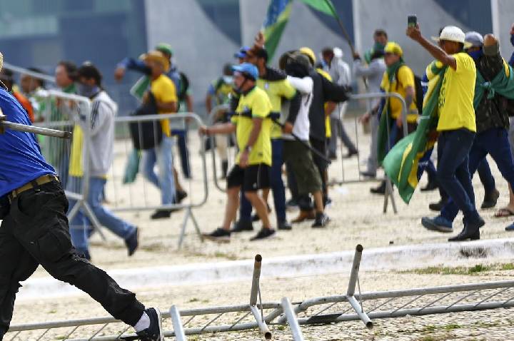 Organizações sociais criticam derrubada de veto ao PL da Dosimetria