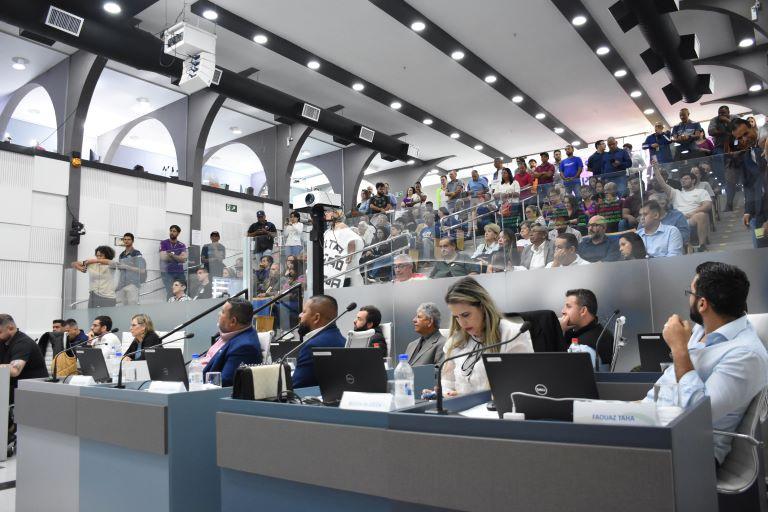 Sessões da Câmara acontecerão às 16h a partir de maio