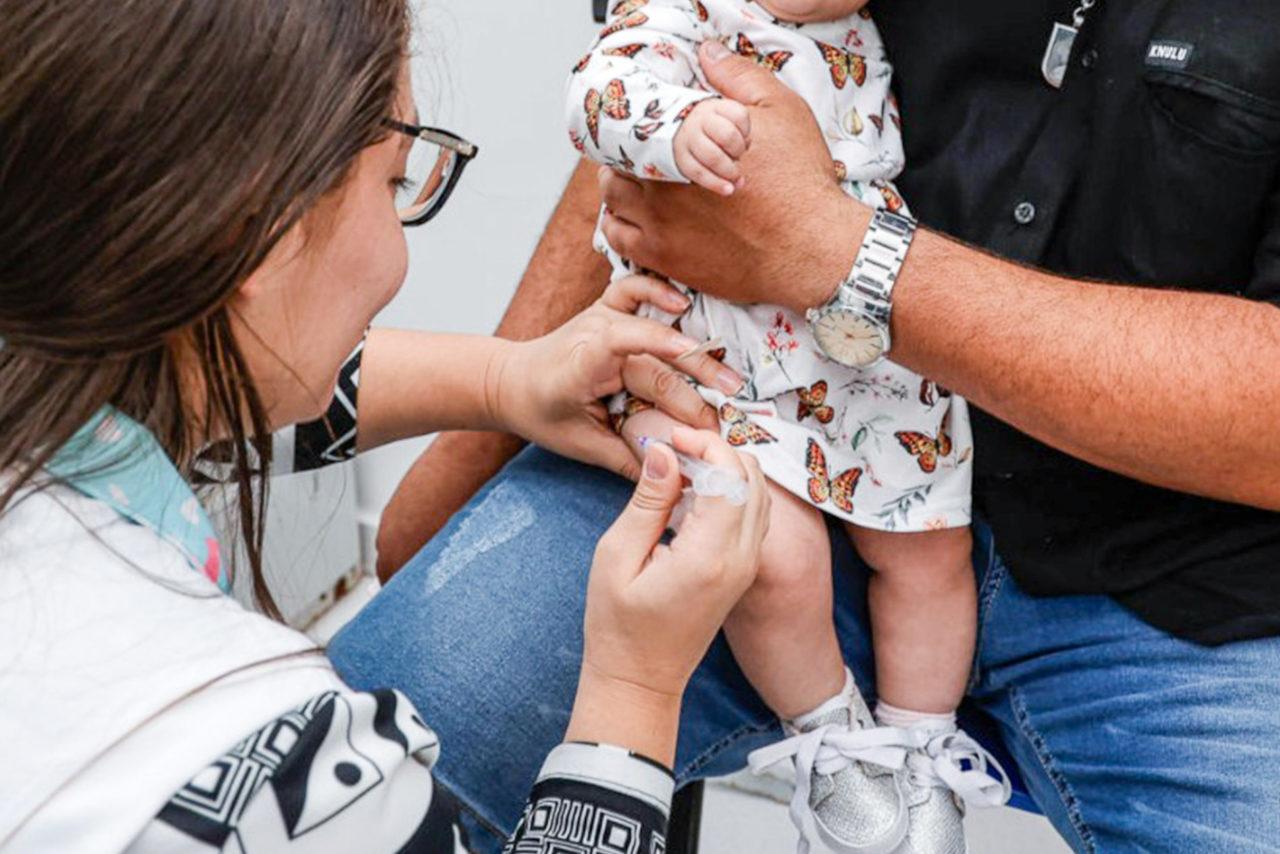 Vacina ACWY contra meningite passa a ser aplicada em crianças de 12 meses