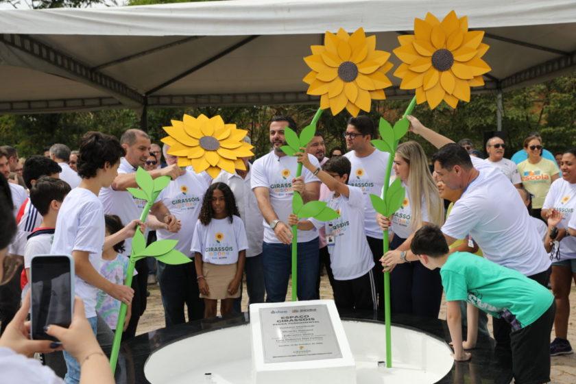 DAE e Prefeitura lançam pedra fundamental do Espaço Girassóis, novo marco de inclusão e acolhimento no Mundo das Crianças